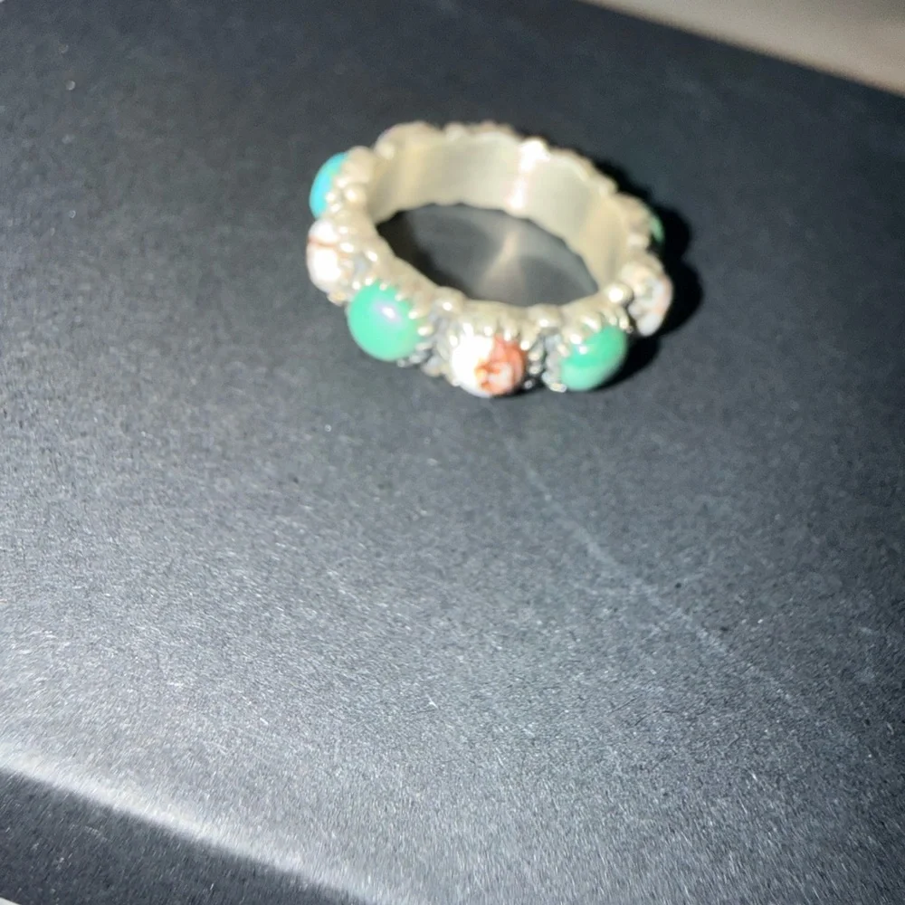 Nizhoni Traders Wild Horse & Kingman Turquoise Sterling Silver Eternity Band - Picture 3 of 6
